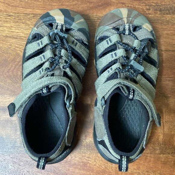 Keen Green Army Sandals with Durable Rubber Outsole Kids 12 - Picture 6 of 8